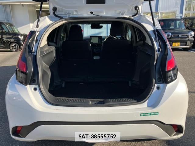 Toyota AQUA 2025-05 7916846-7