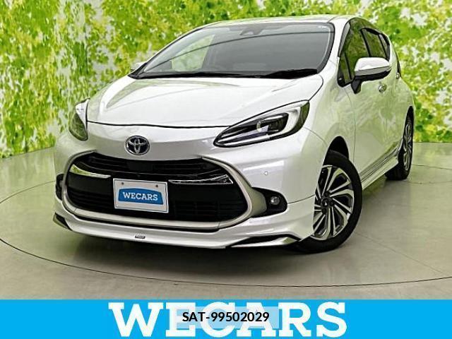 Toyota AQUA 2021-12 7916910-0