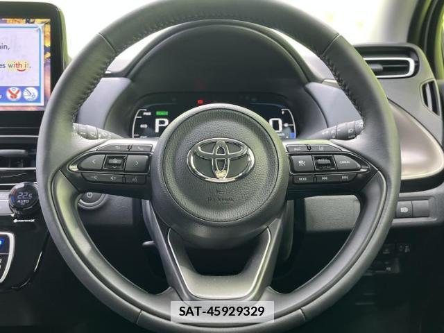 Toyota AQUA 2025-07 7917039-12
