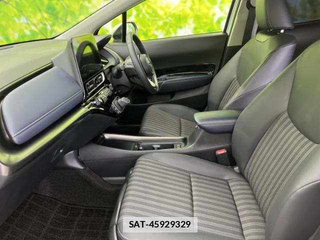 Toyota AQUA 2025-07 7917039-5
