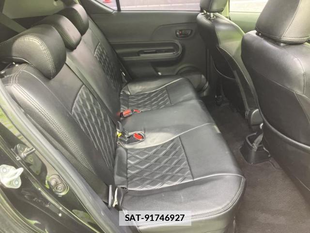 Toyota AQUA 2018-01 7917147-5