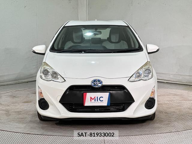 Toyota AQUA 2015-06 7917442-11