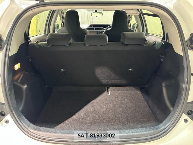Toyota AQUA 2015-06 7917442-17
