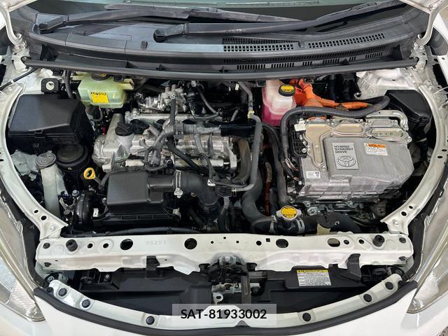 Toyota AQUA 2015-06 7917442-18