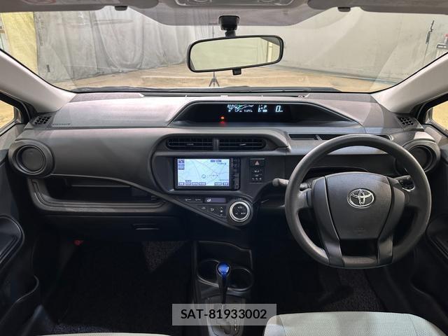 Toyota AQUA 2015-06 7917442-19