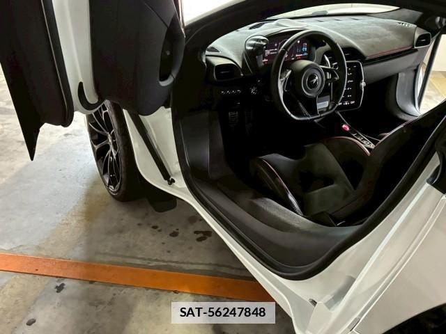 McLaren Artura 2023-06 7914609-11