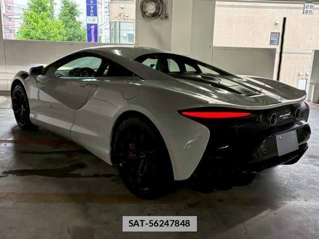 McLaren Artura 2023-06 7914609-6