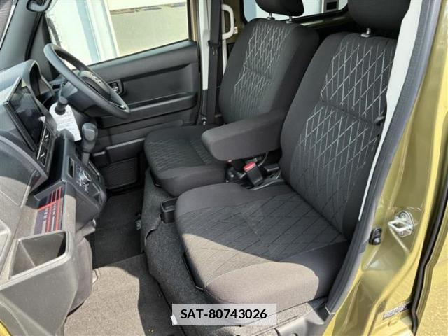 Daihatsu ATRAI 2022-09 7916911-6