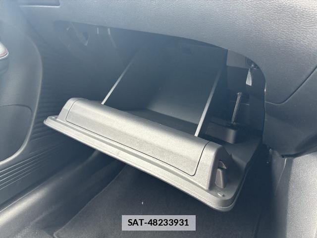 Nissan AURA 2021-10 7913968-19