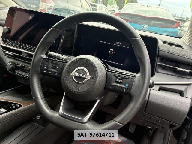 Nissan AURA 2021-10 7913972-12