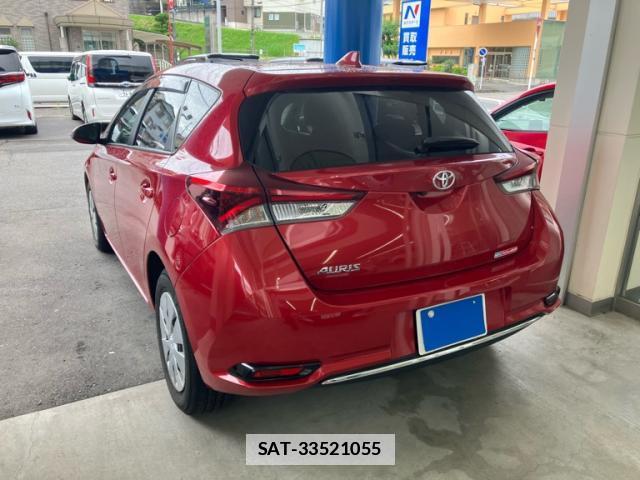 Toyota AURIS 2015-09 7913735-12