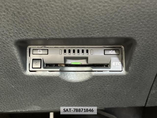 Toyota C-HR 2019-04 7914027-17