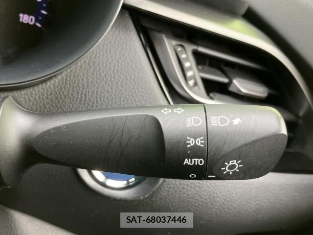 Toyota C-HR 2018-04 7917018-14