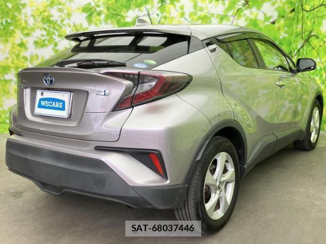 Toyota C-HR 2018-04 7917018-2