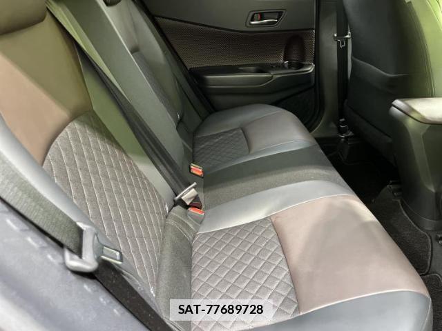 Toyota C-HR 2019-04 7917037-4