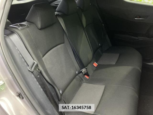 Toyota C-HR 2019-07 7917253-4
