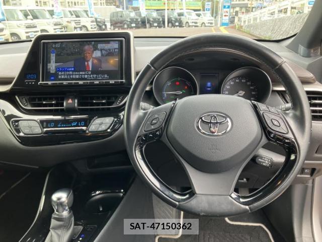 Toyota C-HR 2018-01 7917304-14