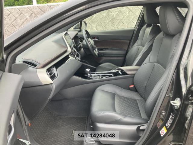 Toyota C-HR 2018-03 7917306-5