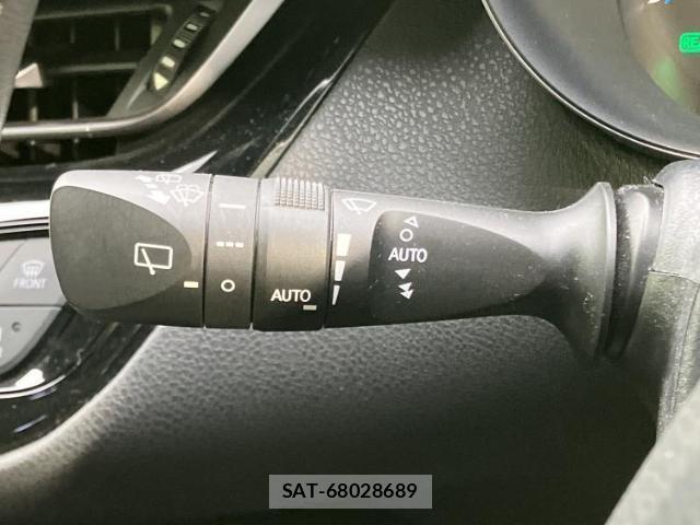 Toyota C-HR 2018-02 7917311-17