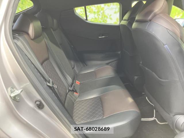 Toyota C-HR 2018-02 7917311-4