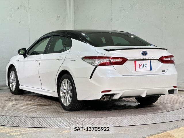 Toyota CAMRY 2019-02 7917422-16