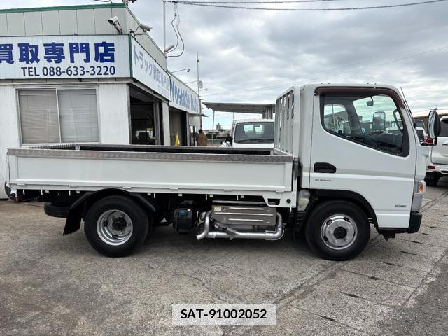 MITSUBISHI FUSO CANTER 2015-09 7915268-2