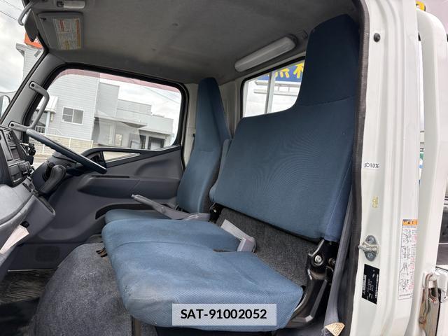 MITSUBISHI FUSO CANTER 2015-09 7915268-5