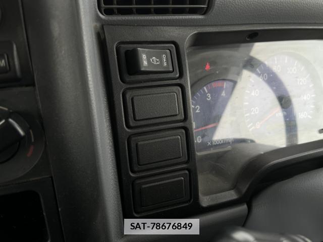 MITSUBISHI FUSO CANTER 2006-09 7916706-5