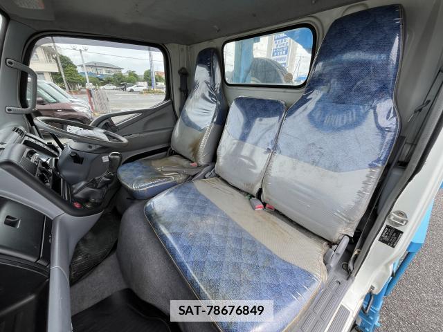 MITSUBISHI FUSO CANTER 2006-09 7916706-8