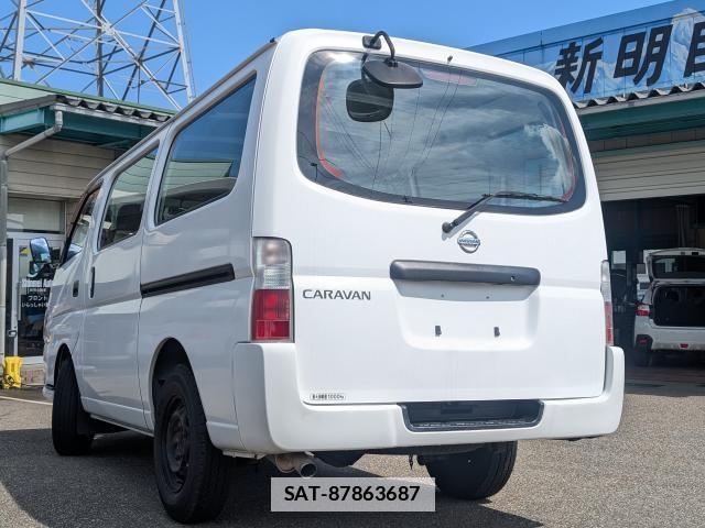 Nissan Caravan 2010-02 7916401-1