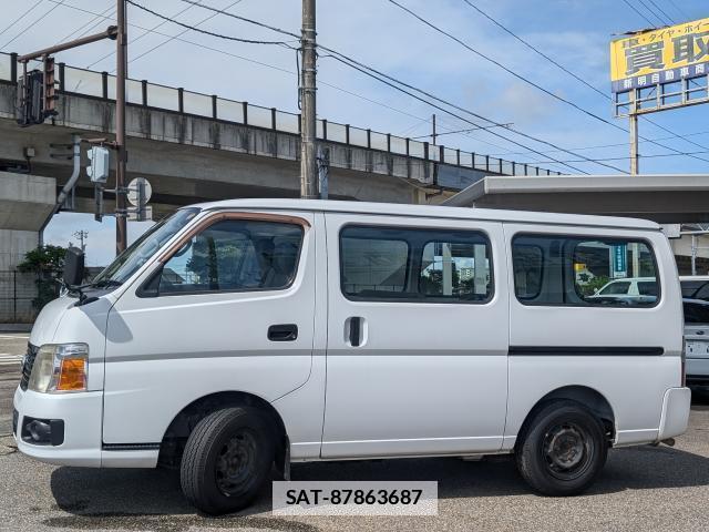 Nissan Caravan 2010-02 7916401-11