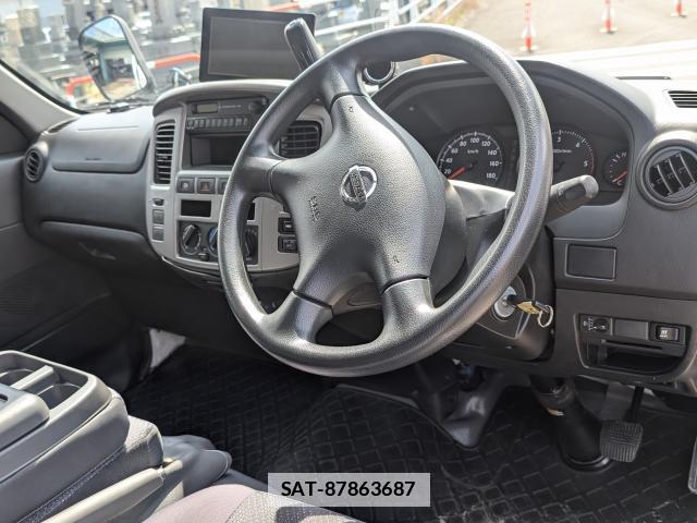 Nissan Caravan 2010-02 7916401-2