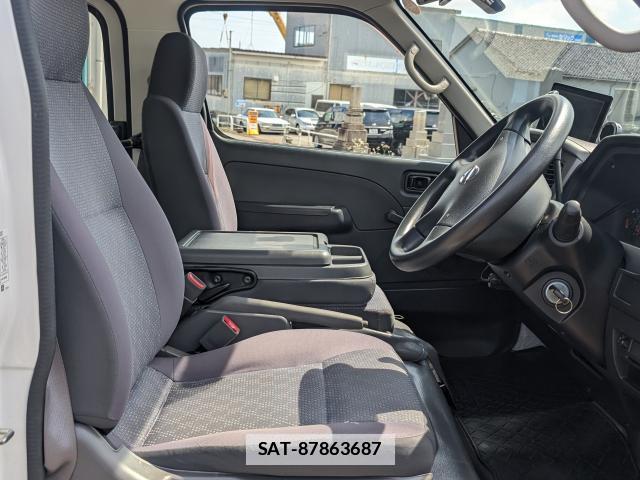 Nissan Caravan 2010-02 7916401-5