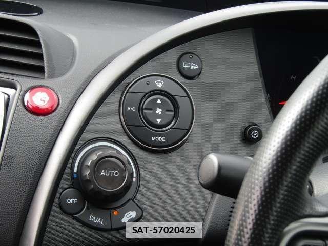 Honda CIVIC 2010-11 7916486-7