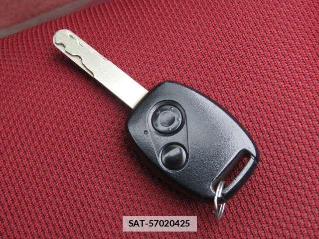 Honda CIVIC 2010-11 7916486-9