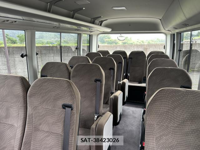 Toyota COASTER 2026-06 7915525-6