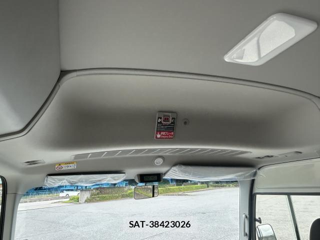 Toyota COASTER 2026-06 7915525-8