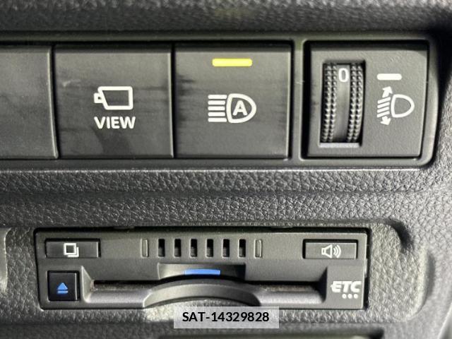 Toyota COROLLA CROSS 2023-08 7913811-13