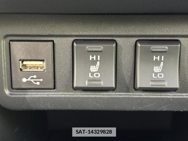 Toyota COROLLA CROSS 2023-08 7913811-15