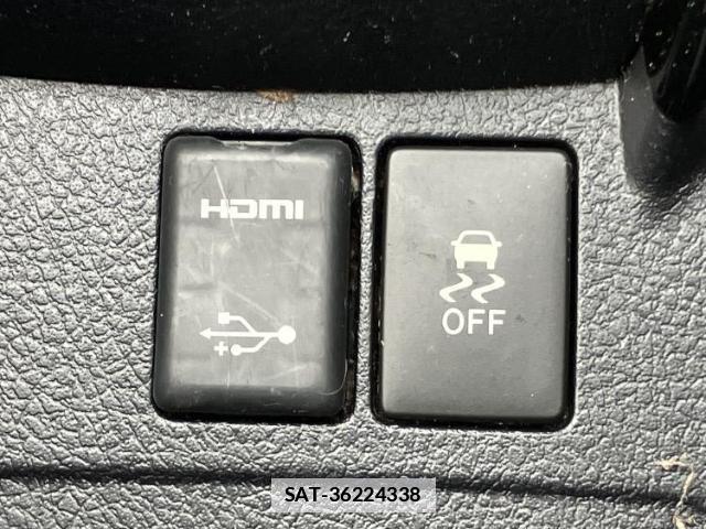 Toyota COROLLA FIELDER 2017-10 7912731-16