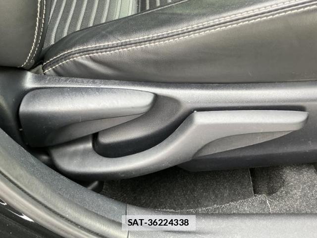 Toyota COROLLA FIELDER 2017-10 7912731-5