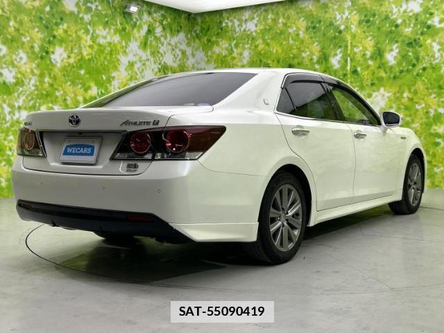Toyota CROWN HYBRID 2017-11 7916892-2