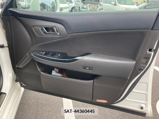 Toyota CROWN 2008-09 7912952-6