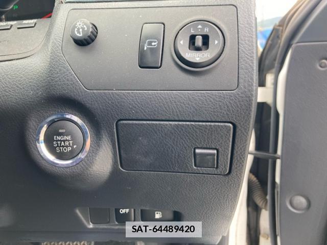 Toyota CROWN 2005-10 7913671-17