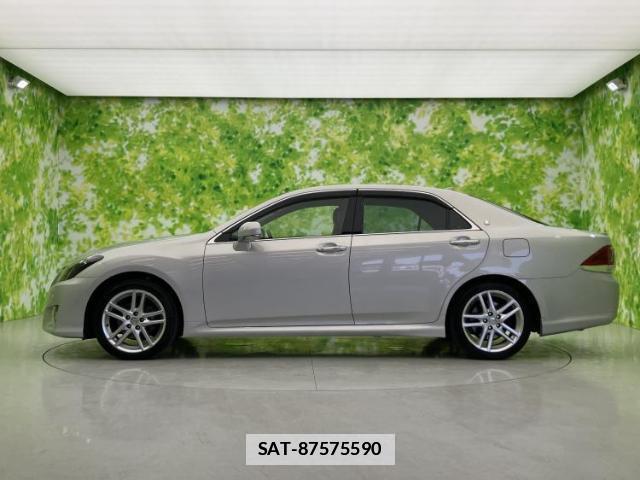 Toyota CROWN 2012-09 7913984-1