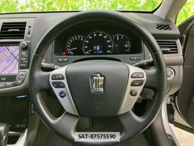 Toyota CROWN 2012-09 7913984-14