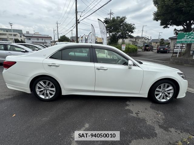 Toyota CROWN 2015-06 7914056-3