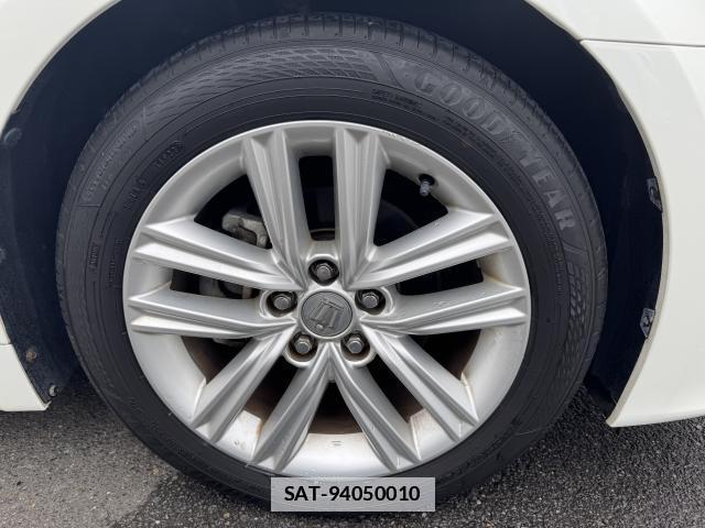 Toyota CROWN 2015-06 7914056-8