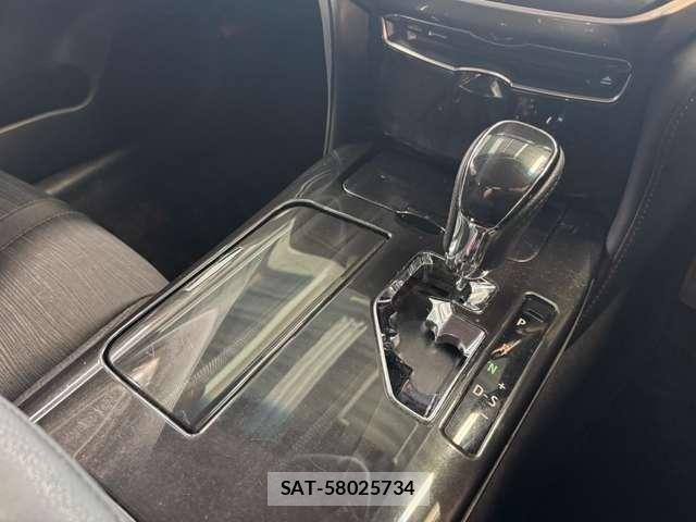 Toyota CROWN 2013-07 7917395-15