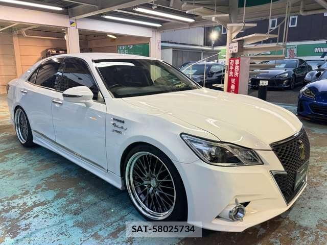 Toyota CROWN 2013-07 7917395-16